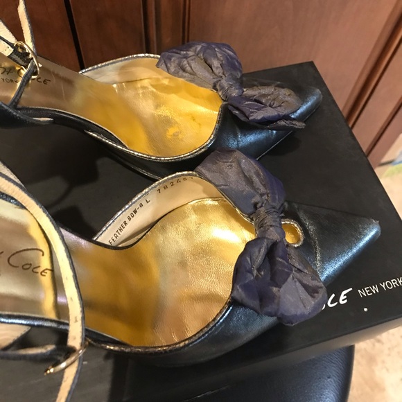 Kenneth Cole ankle strap bow heel - Picture 5 of 6